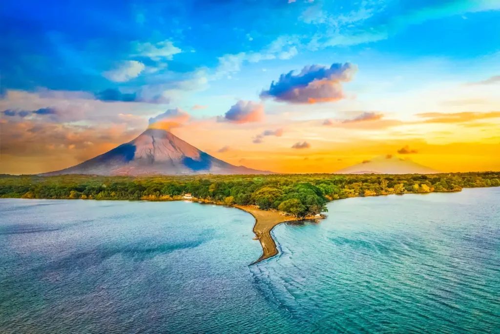 NICARAGUA Isla de Ometepe | HABLANDONICA.COM